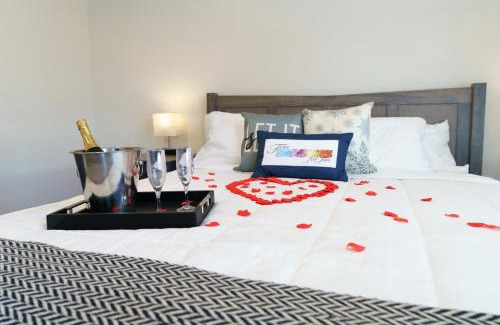 Lakeville Bed & Breakfast | Oceanfront Retreat: Four Seasons For Fun Bed & Breakfast