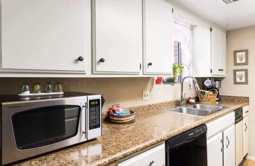 Cottonwood-Verde Village House | Top-Rated Four Seasons Home with Private Backyard Retreat