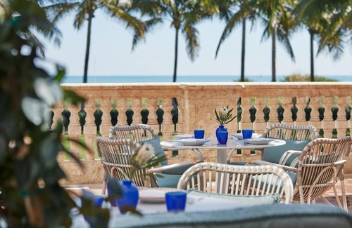 Surfside Hotel | Experience Elegance at Four Seasons Hotel, Oceanfront Bliss