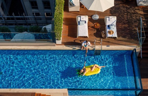 Trade Center Hotel | Elegant Four Seasons Hotel Dubai with Spa & Ocean Views