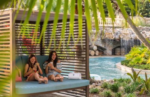Golden Oak Resort | Indulge at Four Seasons Resort Orlando Near Disney World