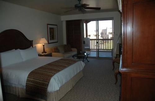 Troon North Resort | Indulgent Four Seasons Scottsdale Stay with Pool & Spa