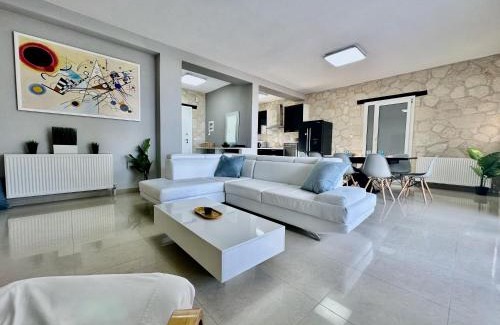 Kriopigi Villa | Four Seasons - The Eco Friendly Villa
