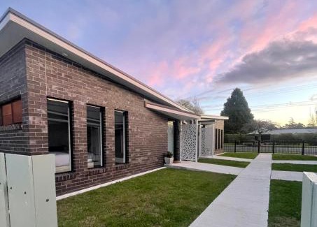 Railton Apartment | Kid-Friendly Four Square Short Stay Accommodation in Railton