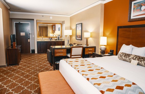 South Bend Hotel | Discover Four Winds Casino South Bend: Guest Rated 9.4