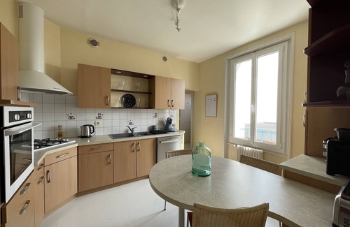 Fouras Apartment | FOURAS Bungalow: Steps from La Grande Plage, 10/10 Rating