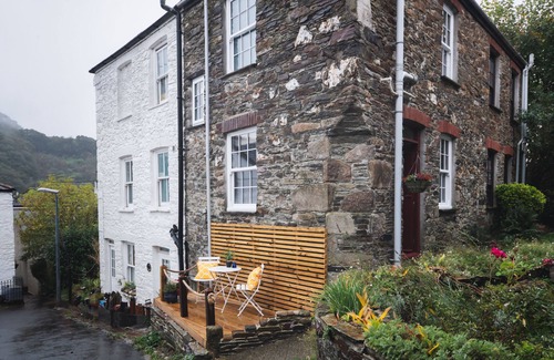 Calstock Cottage | Cozy Self-Catering Cottage at Fourteen Providence Place