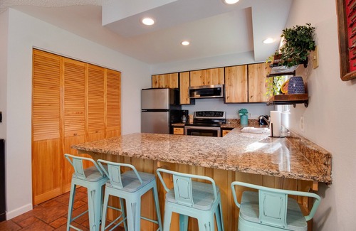 Sisters Condo | Fourth Sisters Escape: Relaxing Condo with Pool & Spa