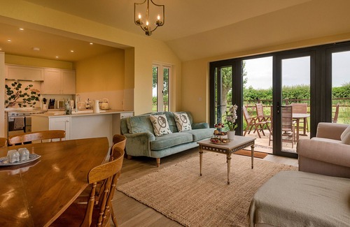 Halfway House Cottage | Discover Relaxation at Fox and Hare Retreats