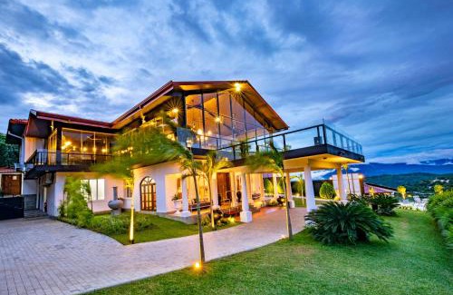 Kandy Hotel | Elegant Fox Kandy: 5-Star Oceanfront Hotel with Pool