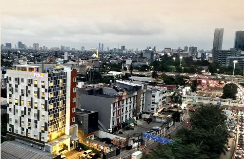 Tanjung Duren Utara Hotel | Comfortable FOX Lite Grogol Jakarta with Family-Friendly Amenities