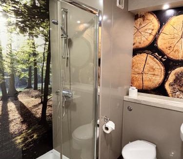 Cupar House | Cozy Fox Lodge with Hot Tub - Guest Rated 9.3/10