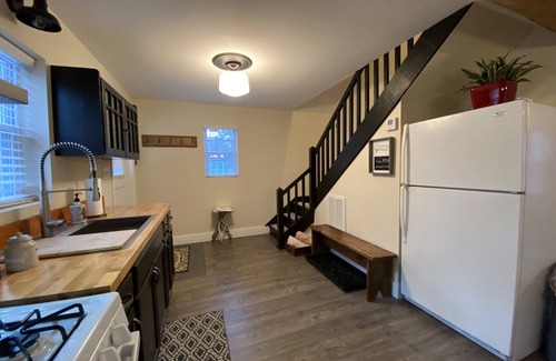 Bridgeton Townshp Cottage | Discover Fox Ridge Cottage: Perfect for Families & Pets!