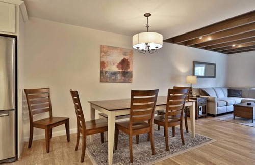 Ludlow Condo | Fox Run Condo: Stunning Views of Okemo Await You!