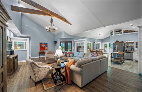 Rising Fawn Cottage | Fox View Cottage: Pet-Friendly Retreat with Breathtaking Views