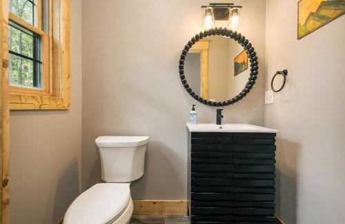 Oakland House | Foxcroft: New, Lake Access w. Dock Slip, Hot Tub, Pool Table