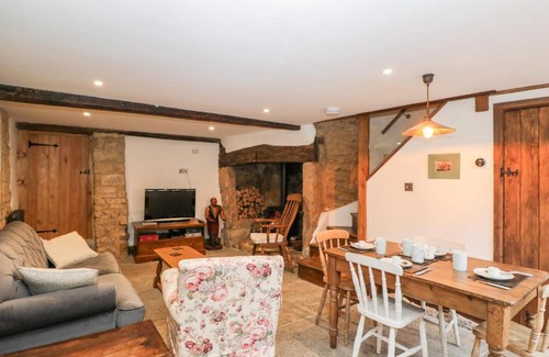 Sherborne House | Child-Friendly Escape at Foxden - 4 Star Comfort Awaits
