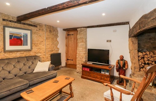 Sherborne House | Child-Friendly Escape at Foxden - 4 Star Comfort Awaits
