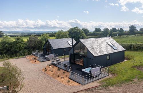 Pickering House | Foxes Den: Pet-Friendly Haven with 10/10 Guest Ratings