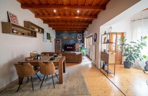Zalakaros House | Relax at FoxForest Vendégház - 4-Star with Hot Tub Oasis