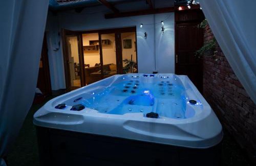 Zalakaros House | Relax at FoxForest Vendégház - 4-Star with Hot Tub Oasis