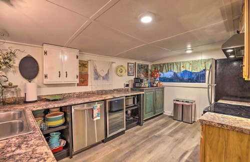 Westwood Place Cottage | Foxglove Cottage: Cozy Retreat in Walkable West Asheville
