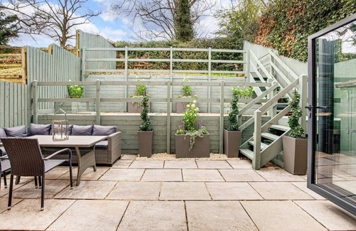 Quorn House | Family-Friendly Retreat at Foxglove House Summary