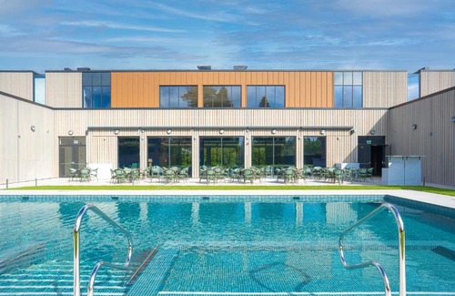 Runnymede Hotel | Relax at Foxhills Club & Resort: Oceanfront Spa Retreat
