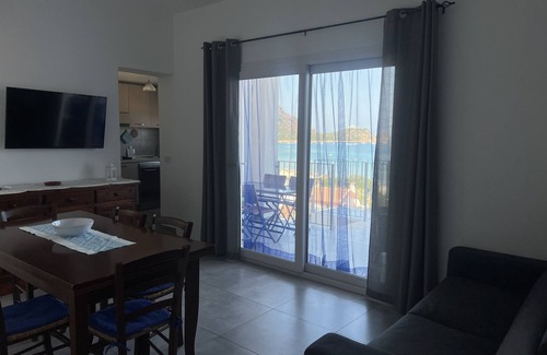 Tertenia Apartment | Foxi Manna House: Breathtaking Sea Views and Pet-Friendly Stays