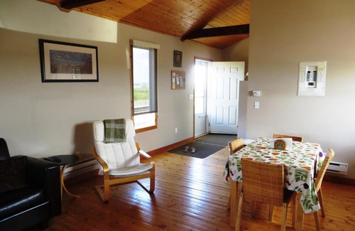 Drumheller House | Foxlake Retreat: Pet-Friendly Getaway with Top Ratings