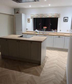Bideford House | Inviting Foxmoor Cottage: Pet Friendly with Hot Tub Oasis