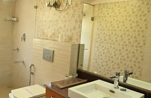 Shyamkhet Resort | Discover Foxoso Misty Oaks Resort with Family-Friendly Perks