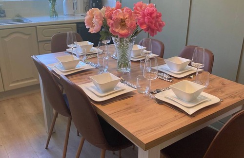 Tipperary House | Fox’s Rest - 4 Bedroom House