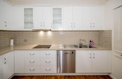 West Tamworth House | Foxton