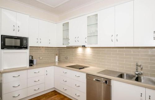 West Tamworth House | Foxton