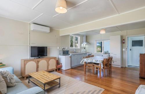 Foxton Beach House | Foxton Breeze - Foxton Beach Holiday Home