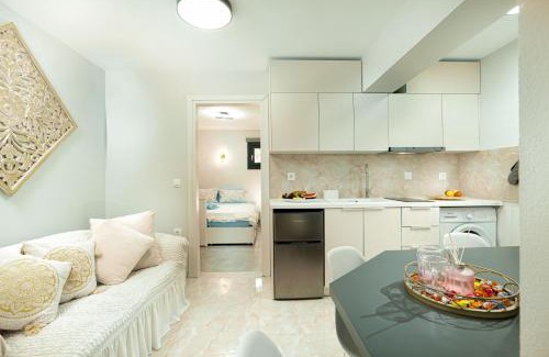 Alepou Apartment | Inviting Foxy Summer House with Pool for Your Getaway