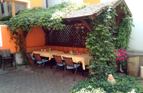 Sankt Oswald bei Freistadt Hotel | Cozy Stay at Frühstückspension zur Post in St Oswald