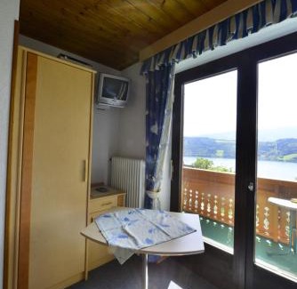 Millstatt House | Exceptional Oceanfront Stay at Frühstückspension Götzfried-Hof