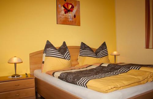 Wartberg im Muerztal Bed & Breakfast | Guest Rated: Frühstückspension Kuzmic with Family-Friendly Amenities