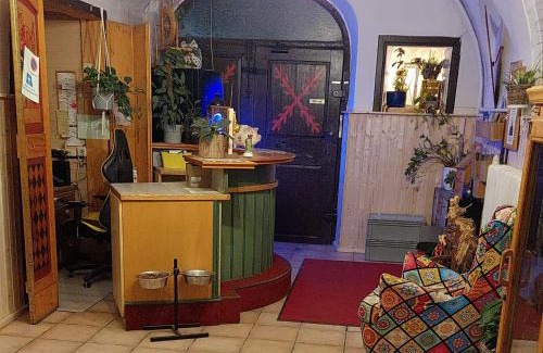 Taxenbach Hotel | Comfortable Stay at Gasthof zur Post with Family-Friendly Perks