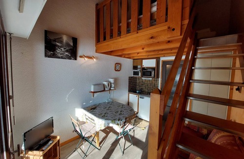Autrans-Meaudre-en-Vercors Apartment | Cozy Studio in Autrans-Méaudre-en-Vercors for 3 Guests