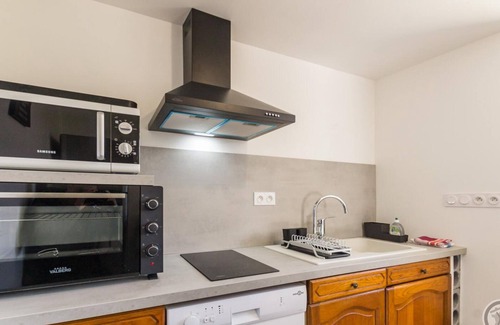 Vierville Cottage | Gite Carentan les Marais: Pet-Friendly Retreat with Spa