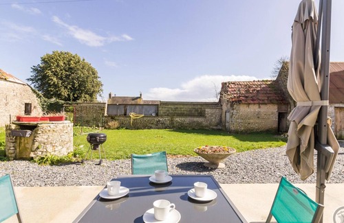 Vierville Cottage | Gite Carentan les Marais: Pet-Friendly Retreat with Spa