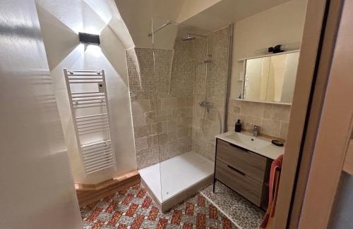 Durfort-et-Saint-Martin-de-Sossenac Apartment | Pet-Friendly Lavoute: Highly Rated Hotel at Great Value