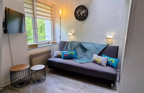 Kerfany-les-Pins Apartment | Comfortable Studio Mezzanine Steps from the Beach