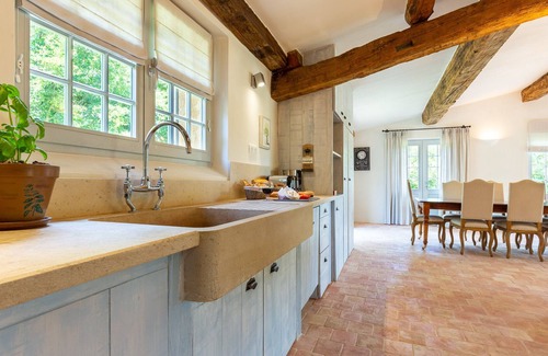 Fleurac House | Discover Clos du Peuch: Tennis Courts & Outdoor Fun