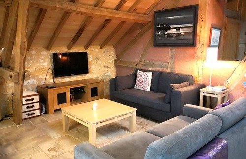 Rouffignac-Saint-Cernin-de-Reilhac House | Inviting Home in Black Périgord with Private Pool & Spa