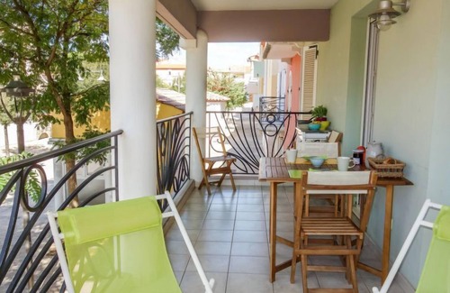Saint-Cyr-sur-Mer Apartment | Enjoy Oceanfront Bliss at Le Madrilène by Interhome