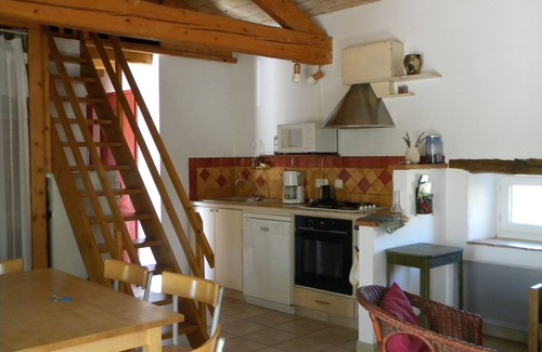 Saint-Jean-de-Maruejols-et-Avejan Cottage | Relaxing Cottages with Pool Near Barjac for Up to 4 Guests